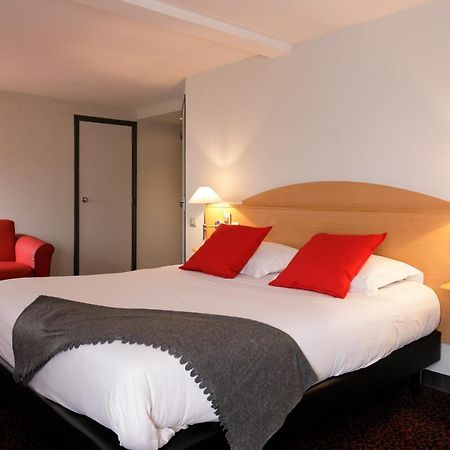 Logis Hotel L'Oree De Chartres - Barjouville ภายนอก รูปภาพ
