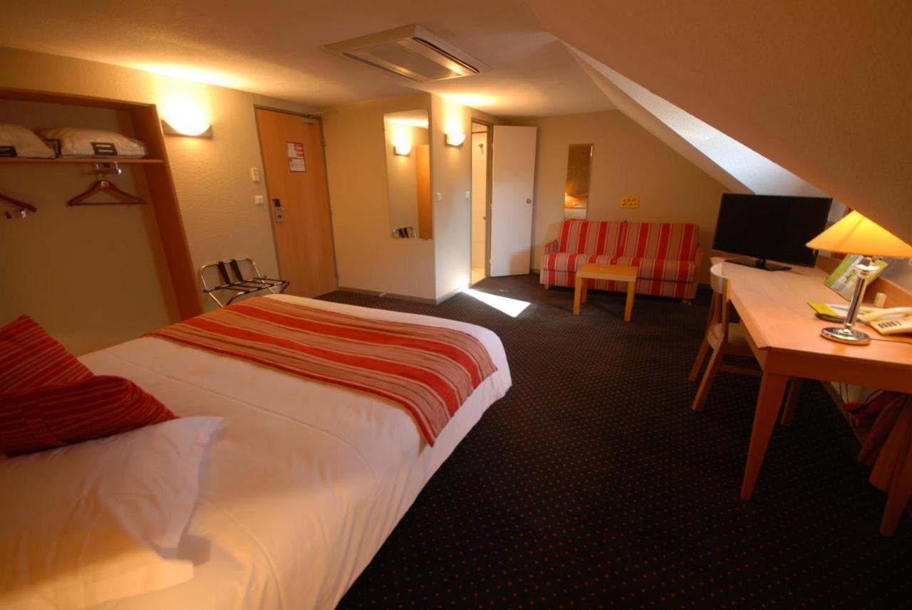 Logis Hotel L'Oree De Chartres - Barjouville ภายนอก รูปภาพ