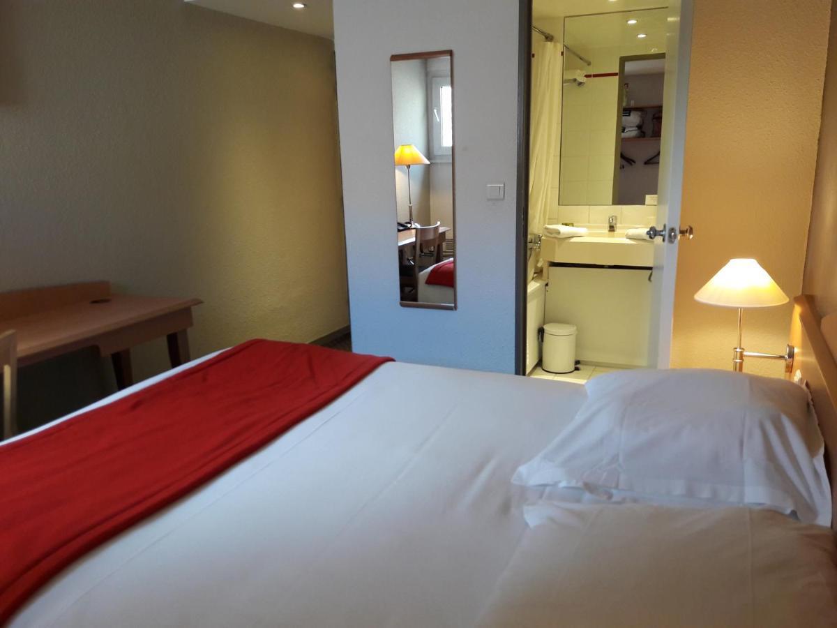 Logis Hotel L'Oree De Chartres - Barjouville ภายนอก รูปภาพ