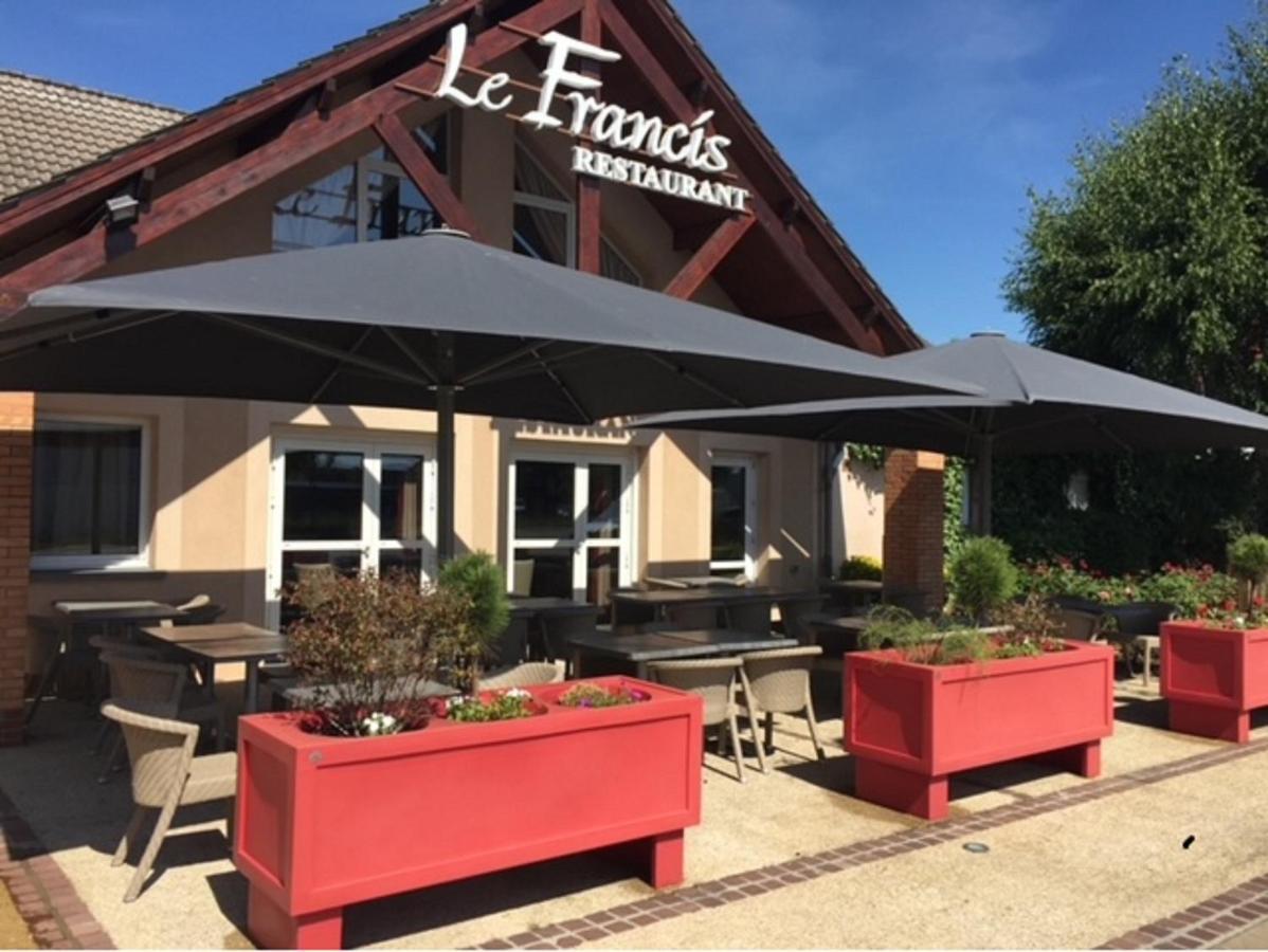 Logis Hotel L'Oree De Chartres - Barjouville ภายนอก รูปภาพ