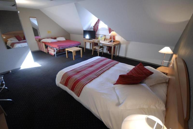 Logis Hotel L'Oree De Chartres - Barjouville ภายนอก รูปภาพ